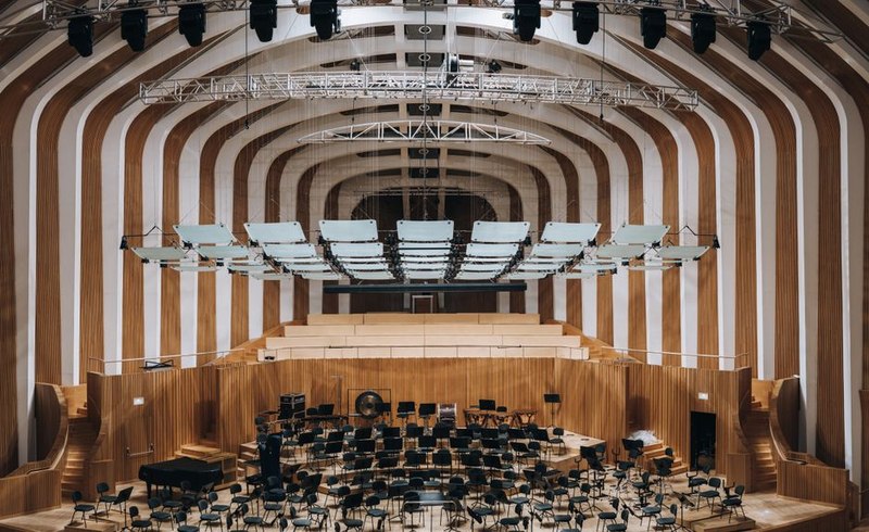 Ten Orchestral Themes That Redefined Tension